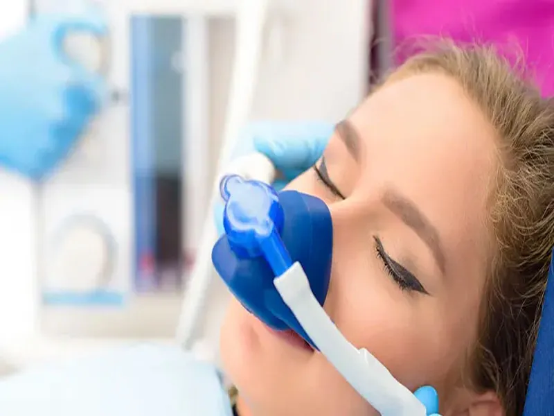 ایمپلنت دندان نیاز به بیهوشی دارد